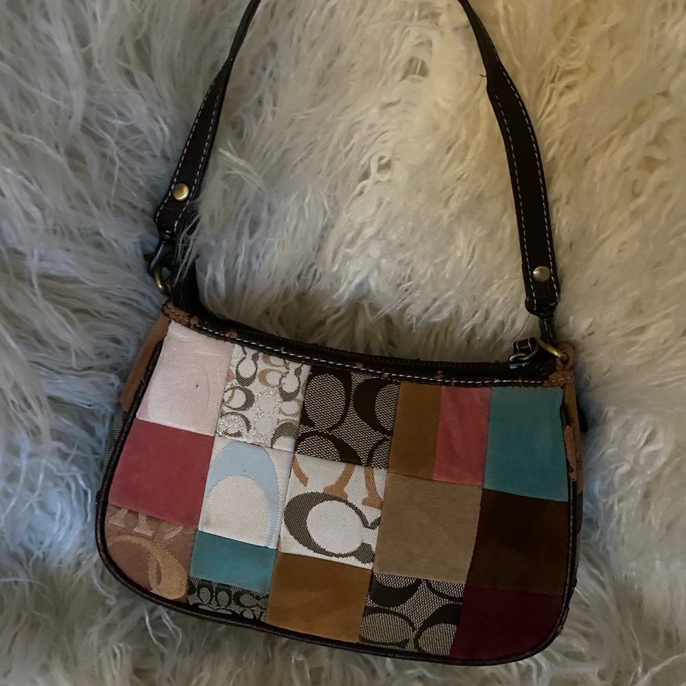 Coach wristlet/clutch - Picture 3 of 9